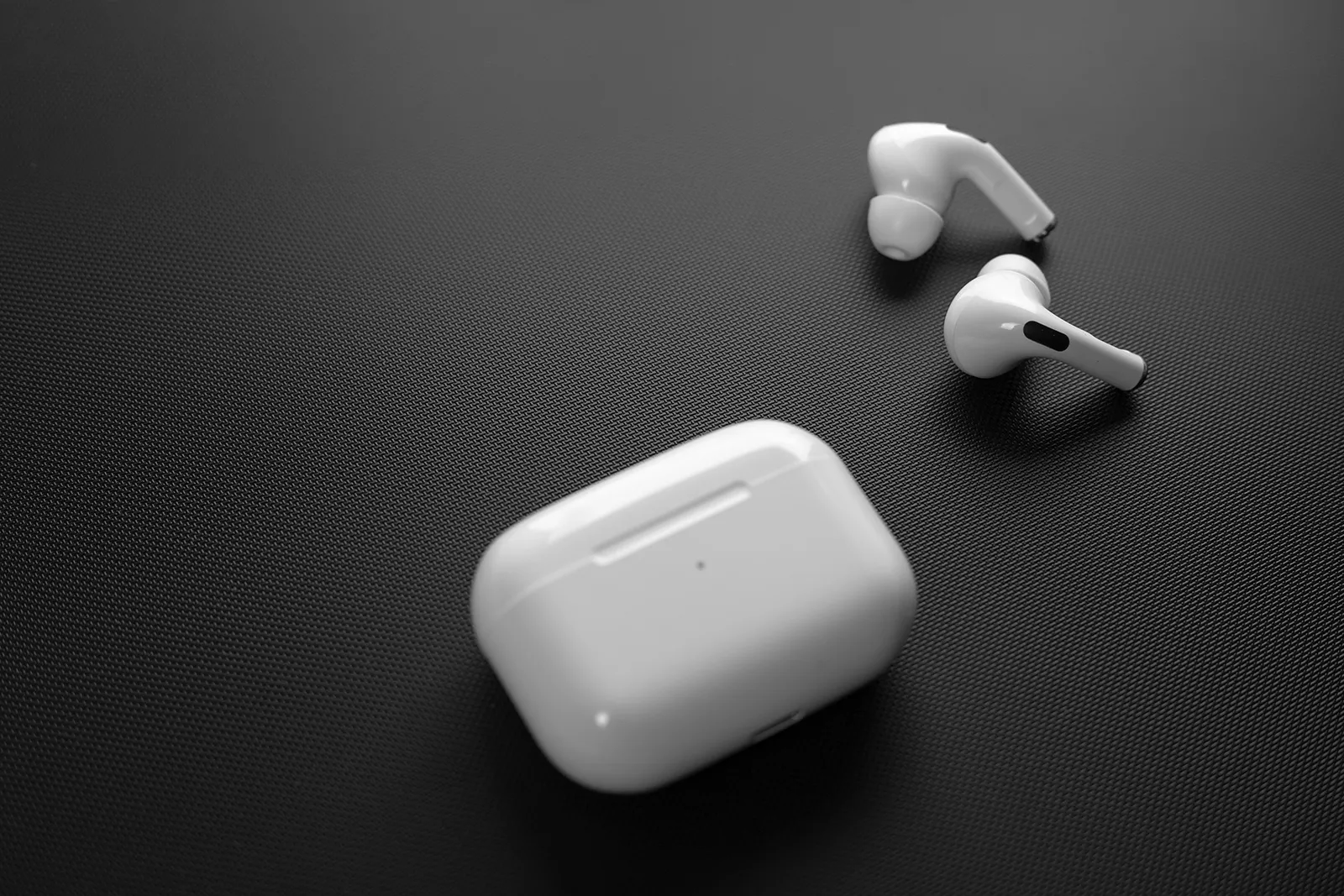 Explore the Latest Wireless Earbuds Prices in Pakistan