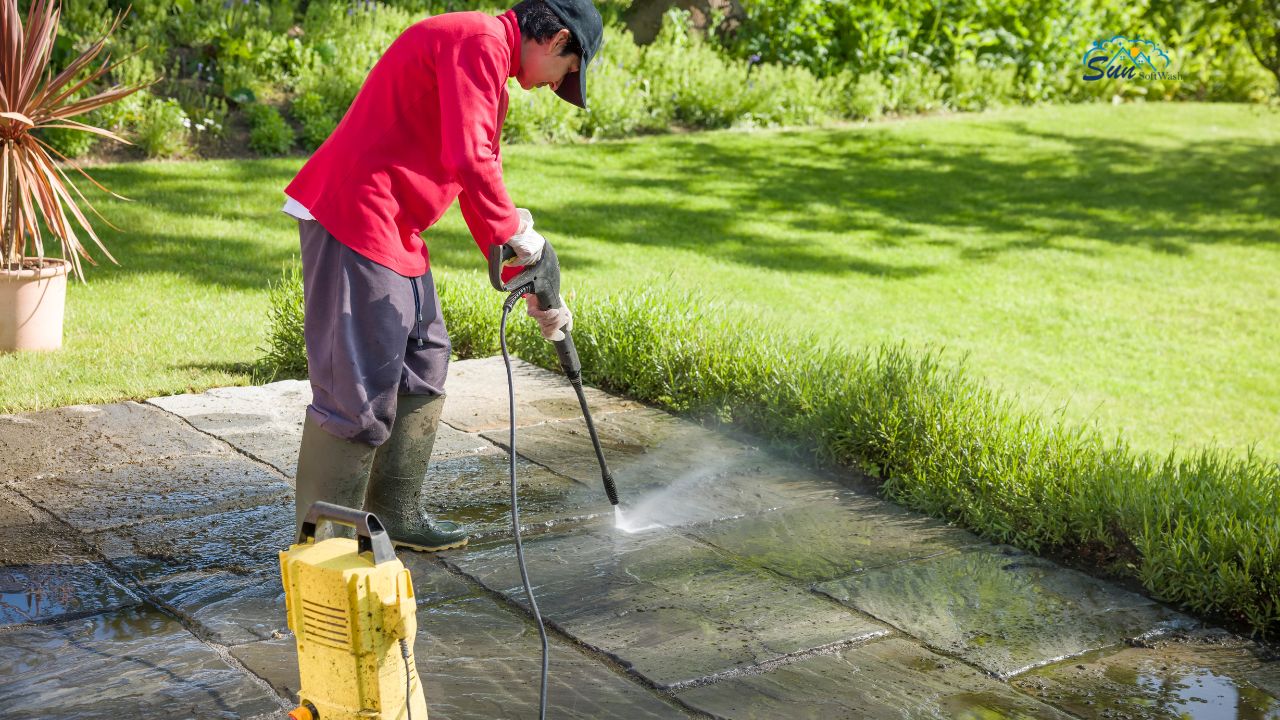 house washing service in hamilton