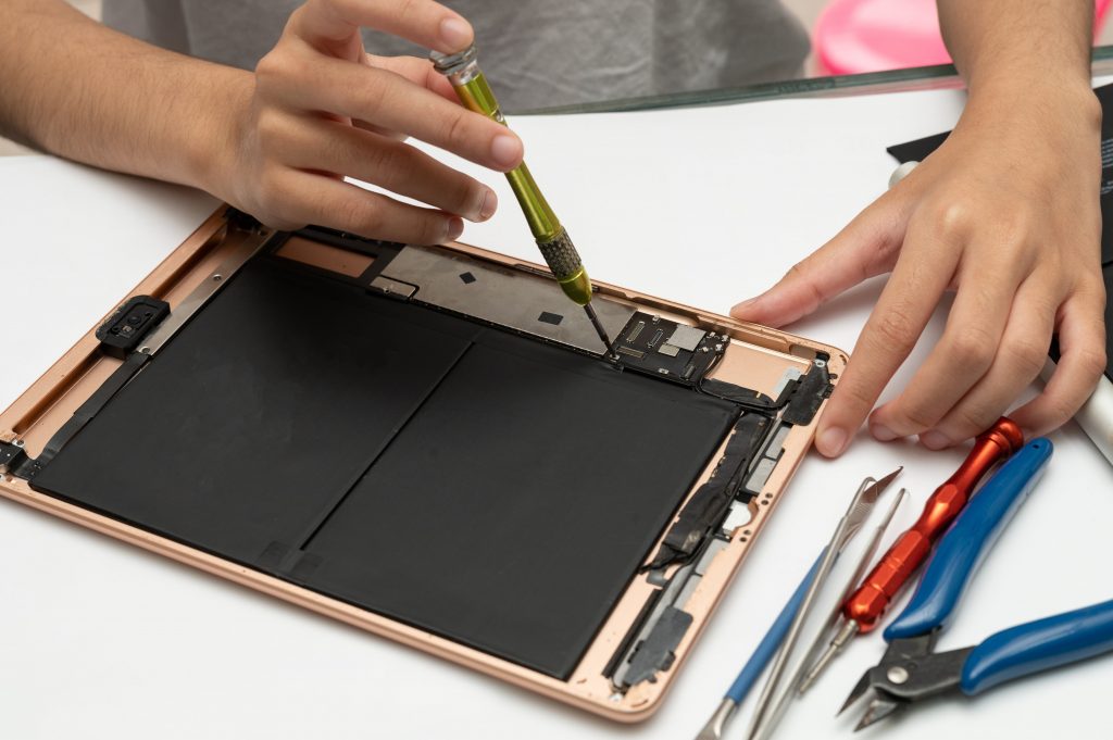 iPad repair Dubai