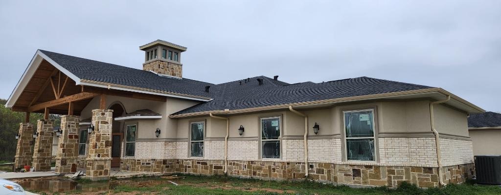 Assisted living apartments in Highland Village