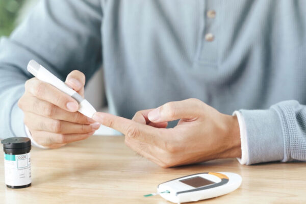 How does technology improve diabetes self-management education